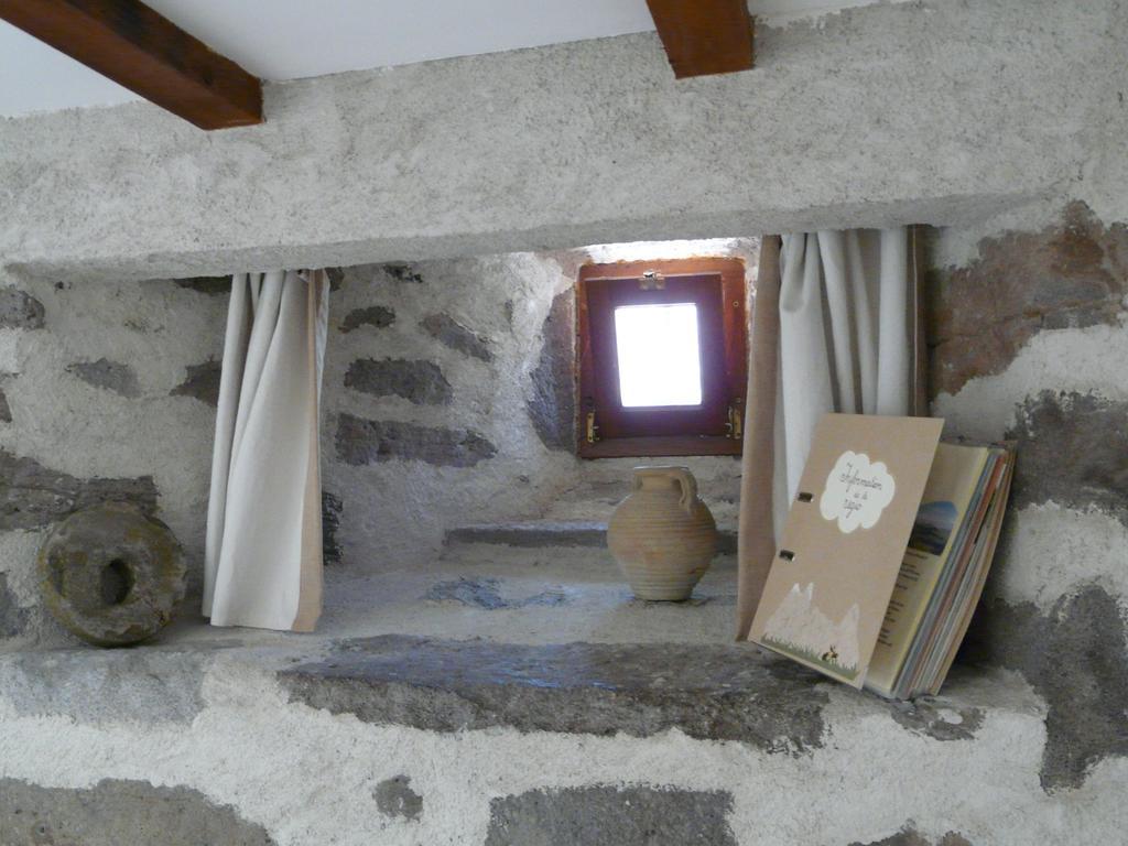 Chambre D'Hotes Grange De La Bastide Laveissière Camera foto
